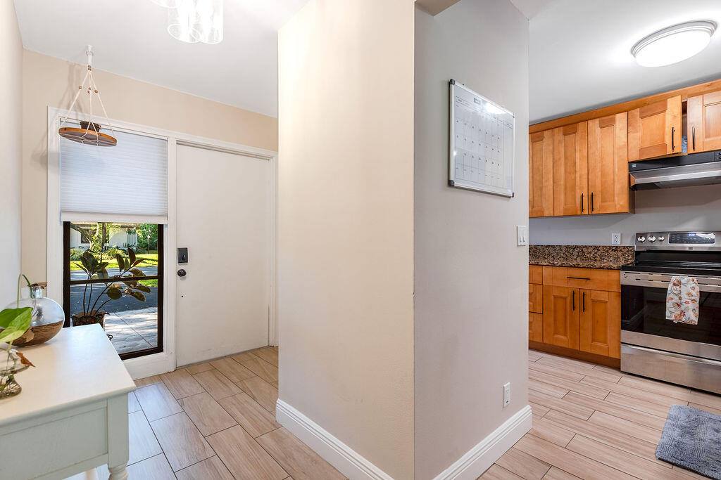 Apartment for rent at 4143 Palm Forest Dr N, Delray Beach, FL 33445