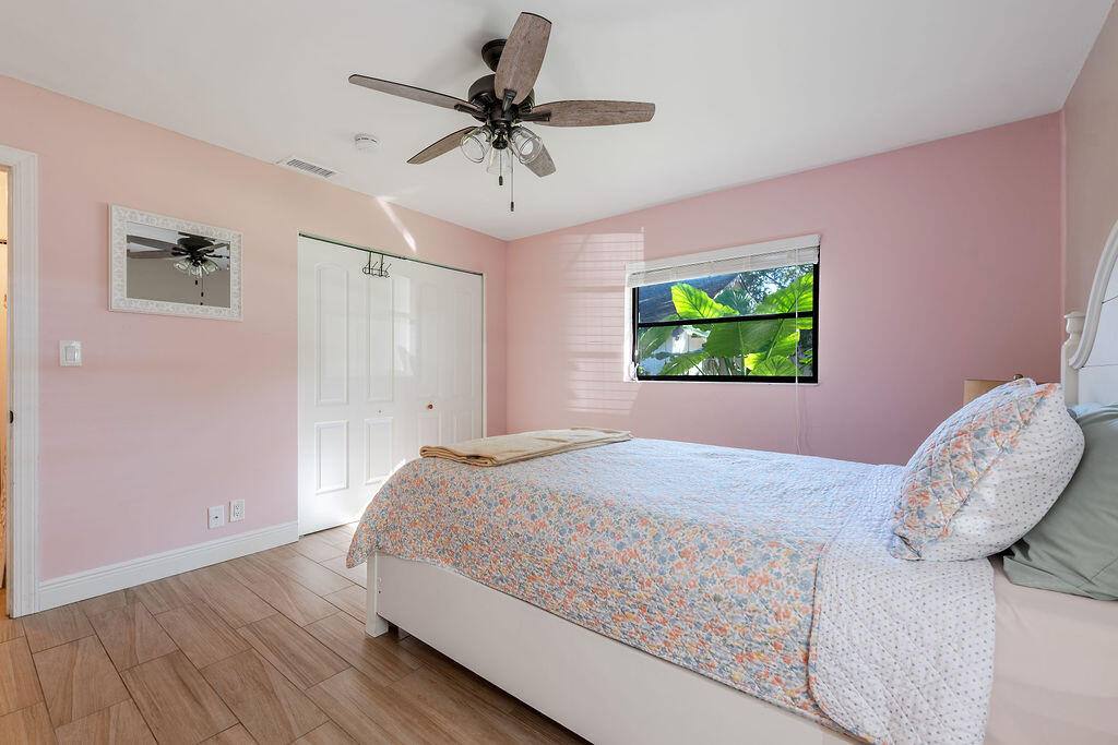 Apartment for rent at 4143 Palm Forest Dr N, Delray Beach, FL 33445