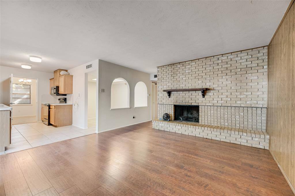 Apartment for rent at 1429 Whitehall Dr, Plano, TX 75023