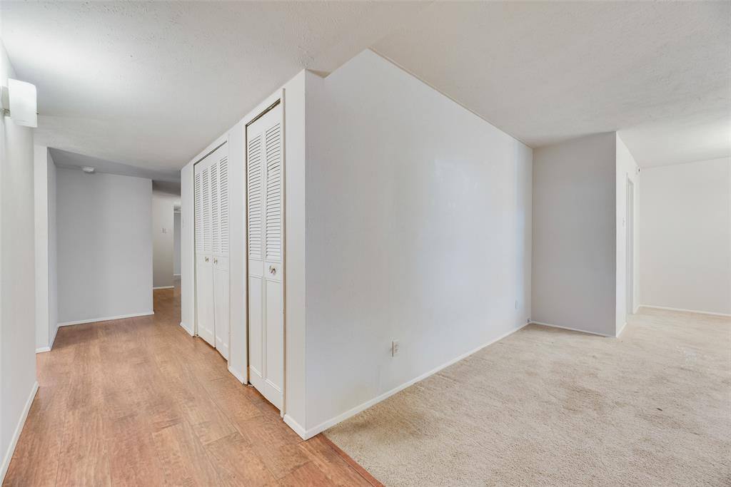 Apartment for rent at 1429 Whitehall Dr, Plano, TX 75023