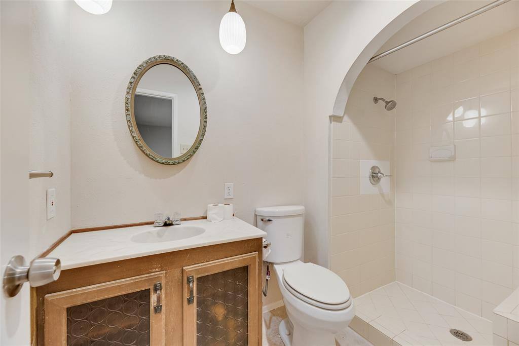 Apartment for rent at 1429 Whitehall Dr, Plano, TX 75023