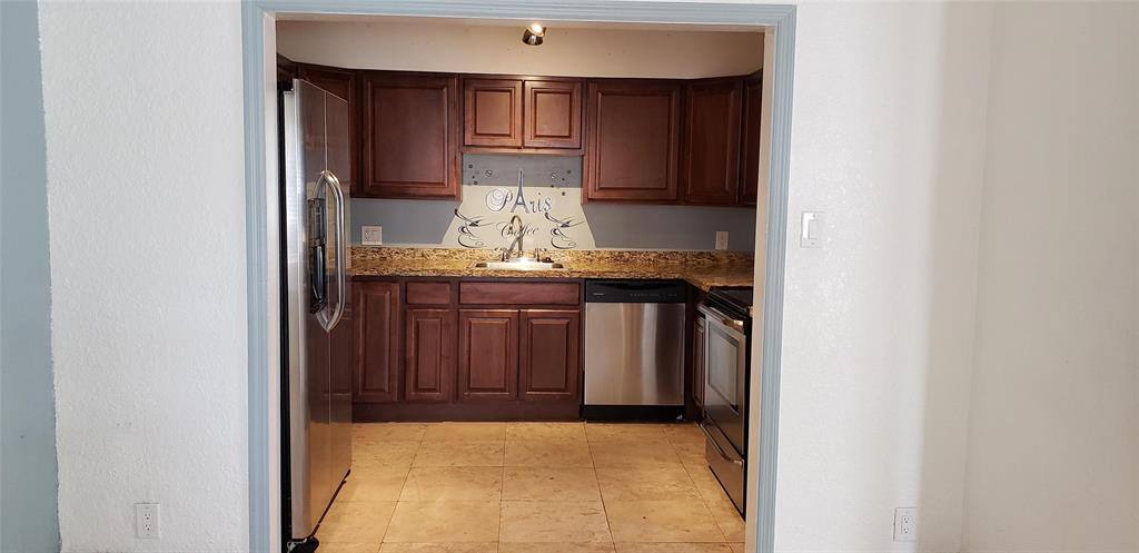 Apartment for rent at 413 SW 16th St #413, Fort Lauderdale, FL 33315