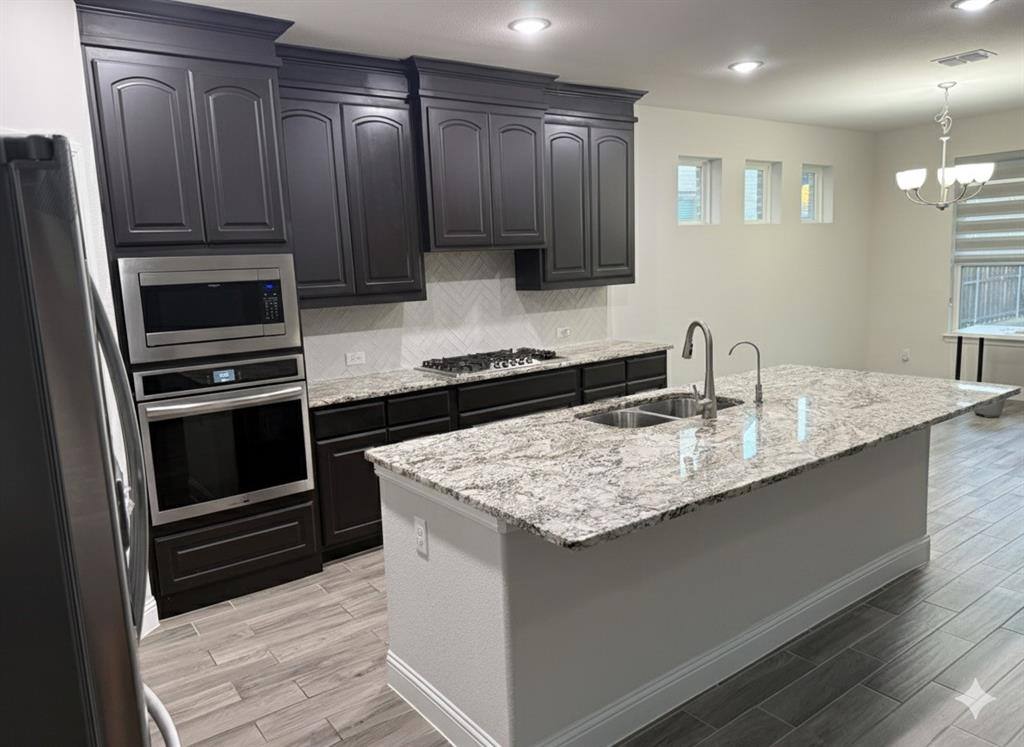 Apartment for rent at 6842 Albany Park, Frisco, TX 75034