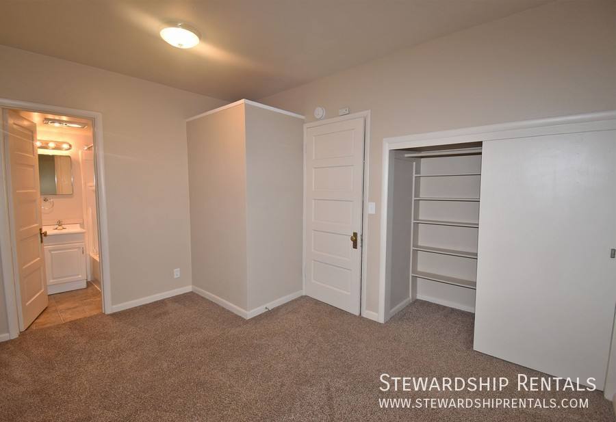Apartment for rent at 1831 Kincaid St #24, Eugene, OR 97403