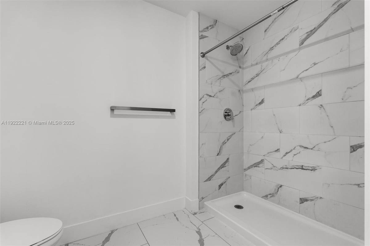 Apartment for rent at 1 Curtiss Parkway #1-317, Miami, FL 33166