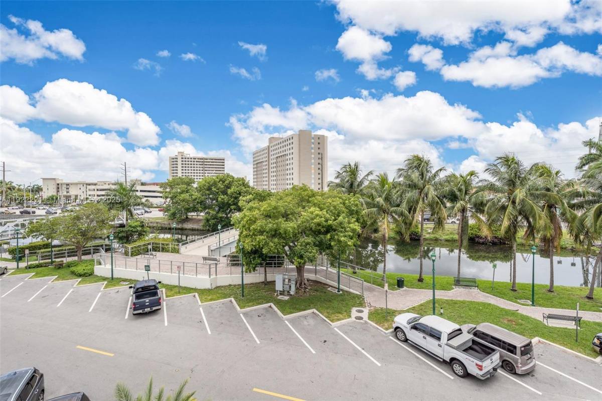 Apartment for rent at 1 Curtiss Parkway #1-317, Miami, FL 33166