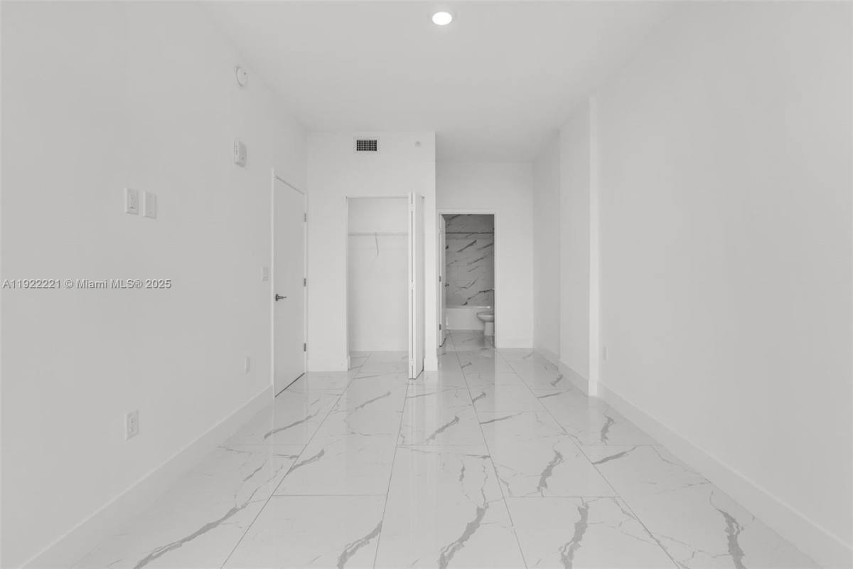 Apartment for rent at 1 Curtiss Parkway #1-317, Miami, FL 33166