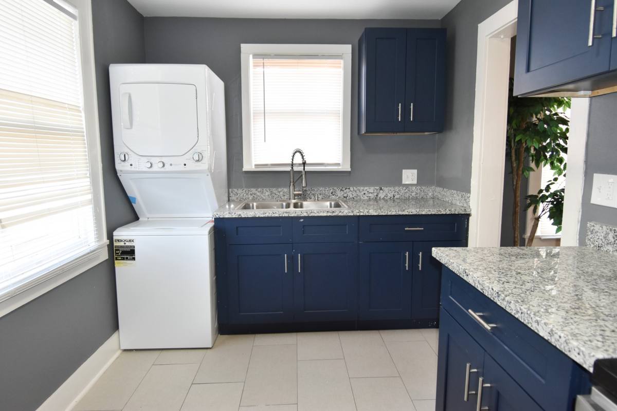 Apartment for rent at 807 7th St #807-2, Galveston, TX 77550