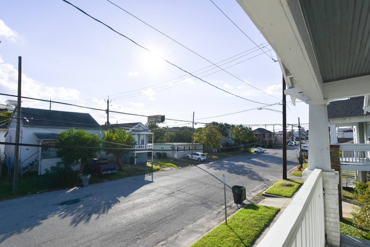 Apartment for rent at 807 7th St #807-2, Galveston, TX 77550