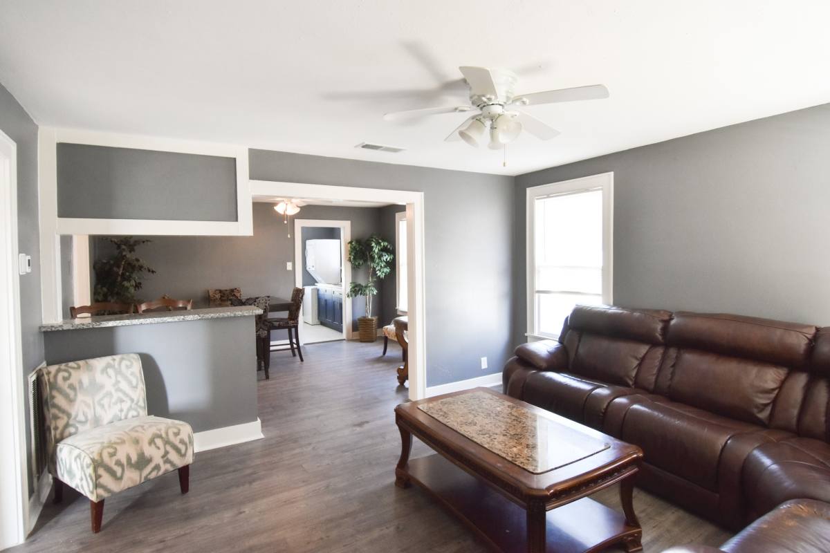 Apartment for rent at 807 7th St #807-2, Galveston, TX 77550