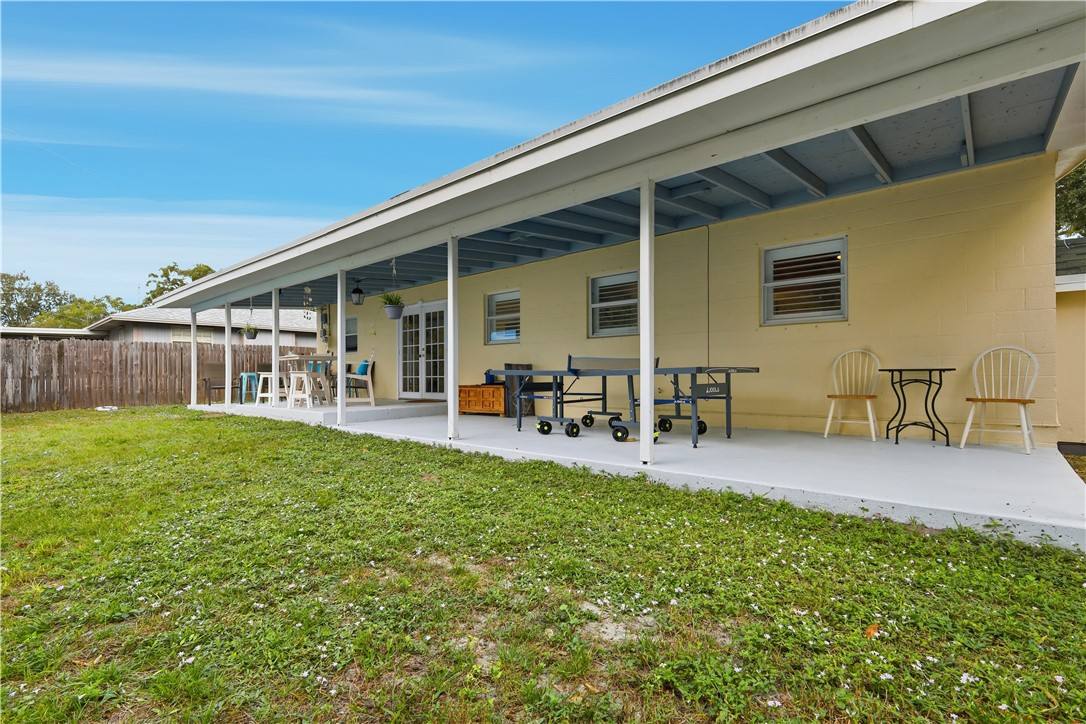 Apartment for rent at 2145 30th Ave, Vero Beach, FL 32960