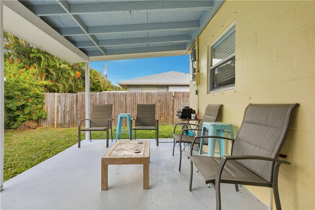 Apartment for rent at 2145 30th Ave, Vero Beach, FL 32960