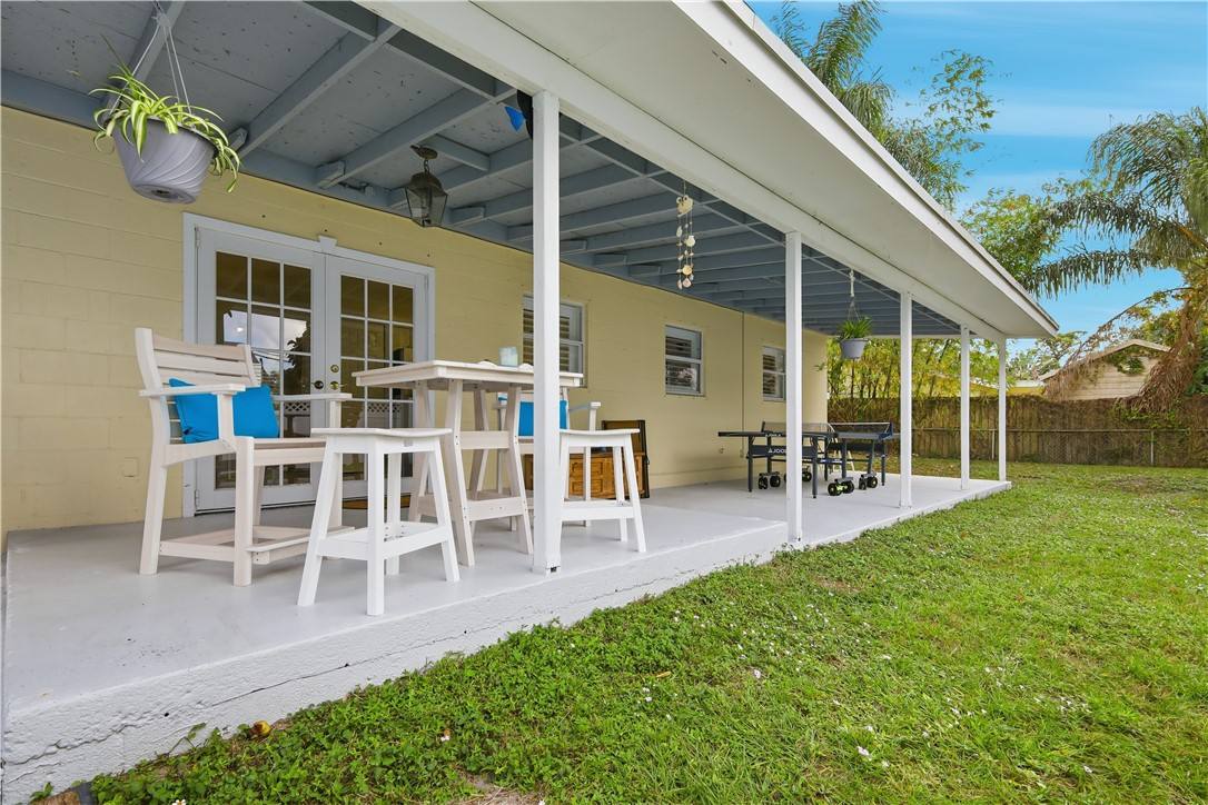 Apartment for rent at 2145 30th Ave, Vero Beach, FL 32960