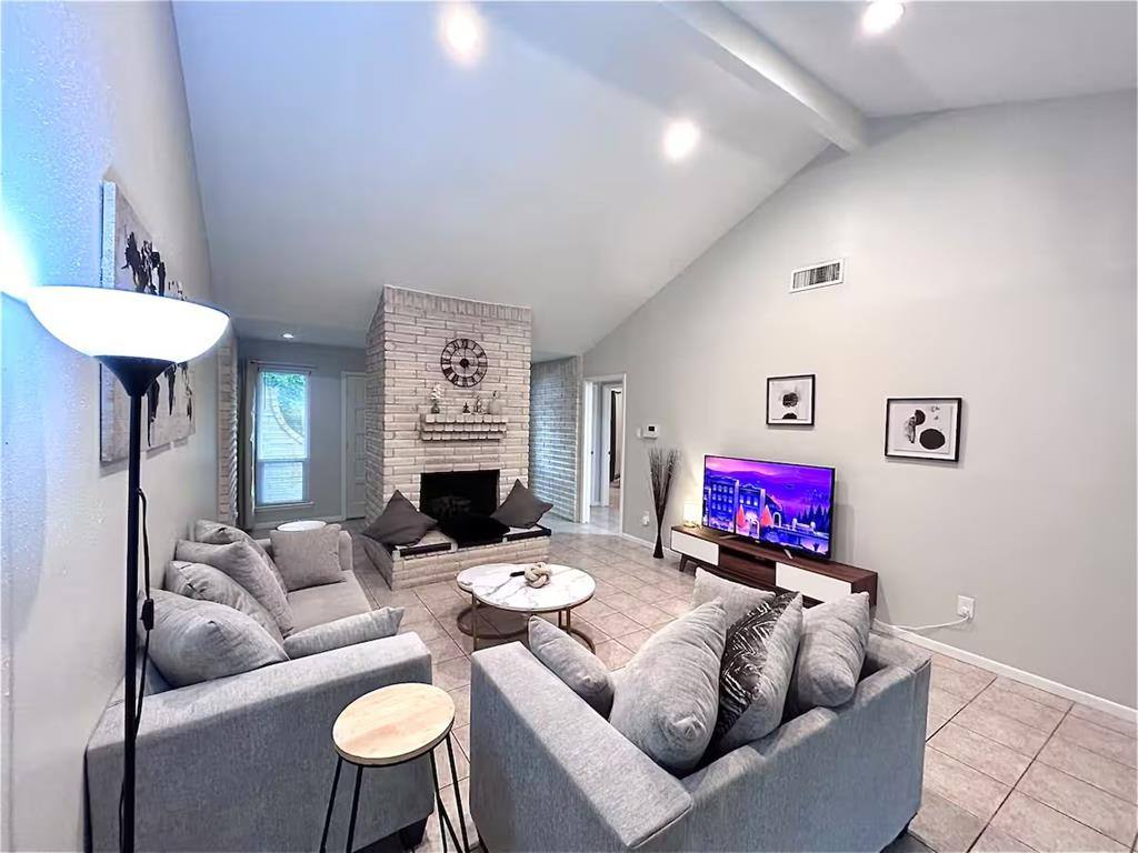 Apartment for rent at 16662 Royal Mile Lane, Houston, TX 77084
