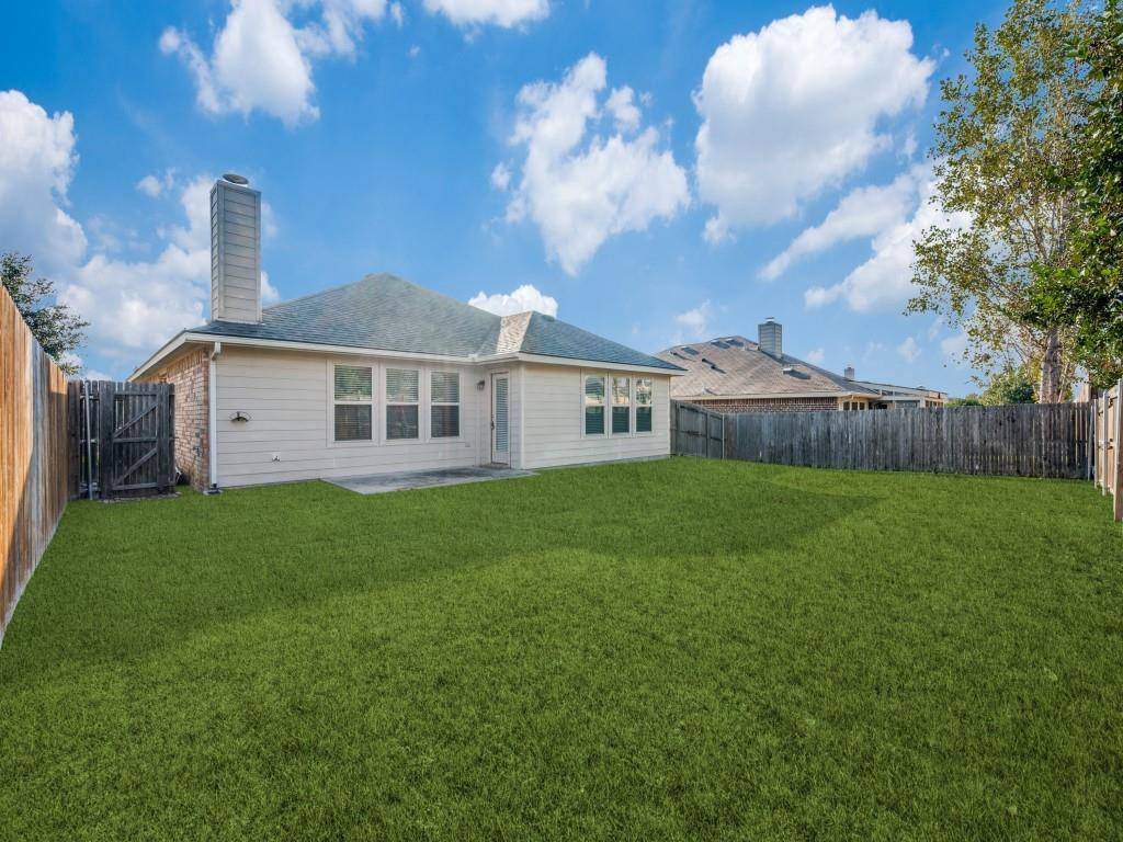 Apartment for rent at 3605 Chapel Hill Lane, Denton, TX 76207
