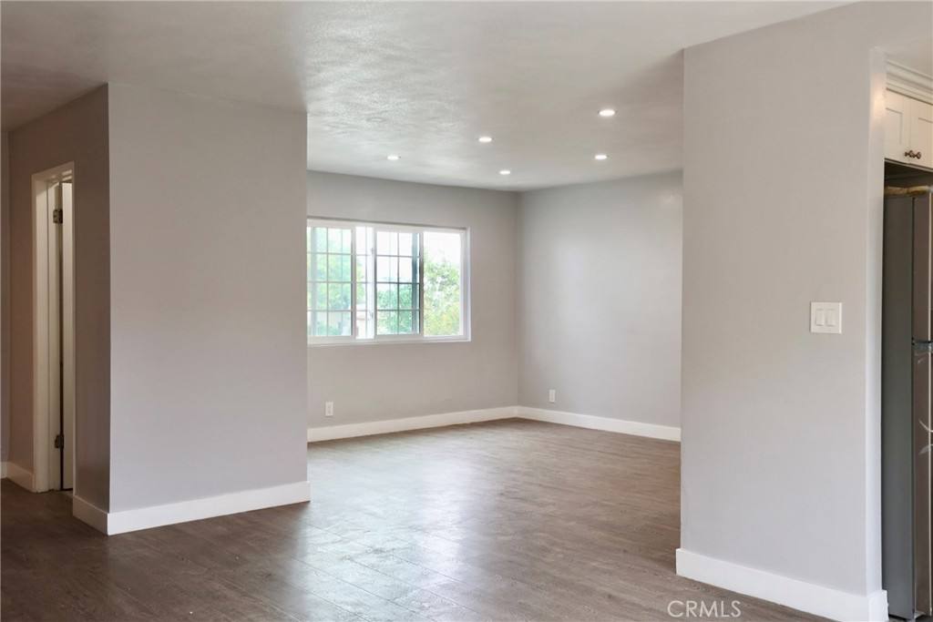 Townhouse for rent at 1745 E Woodbury Rd, Pasadena, CA 91104