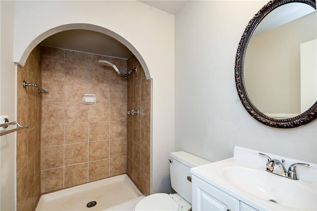 Apartment for rent at 1505 Hayfield Dr, Plano, TX 75023