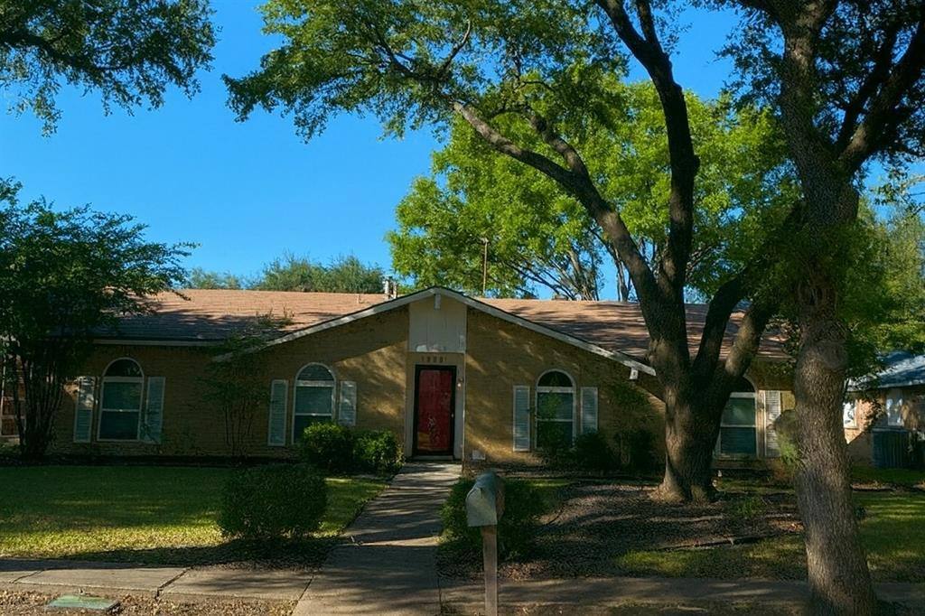 Apartment for rent at 1505 Hayfield Dr, Plano, TX 75023