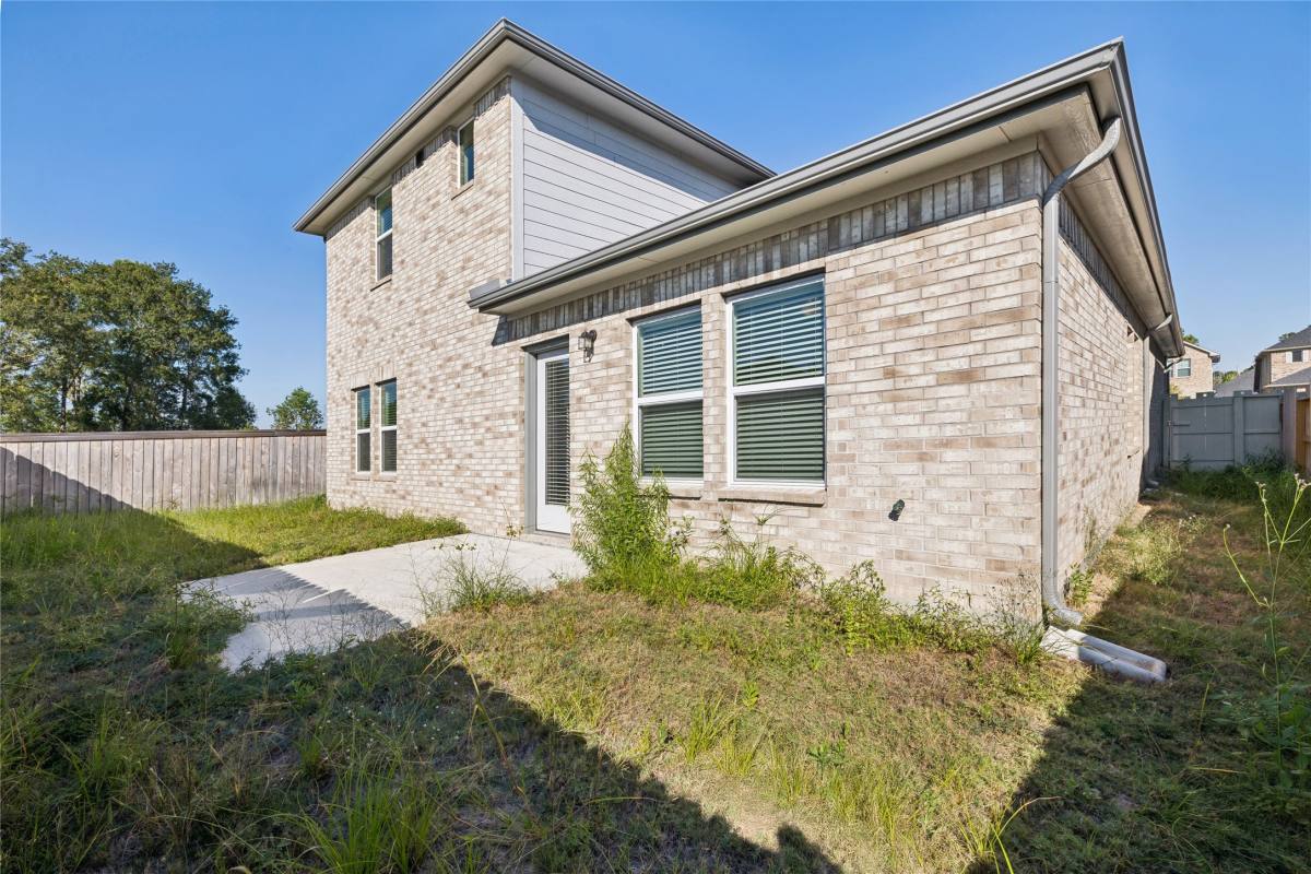 Apartment for rent at 17706 Sea Rosemary Court, Conroe, TX 77385