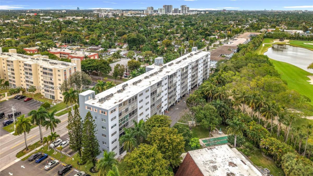 Condo for rent at 1000 NE 14th Ave #411, Hallandale, FL 33009