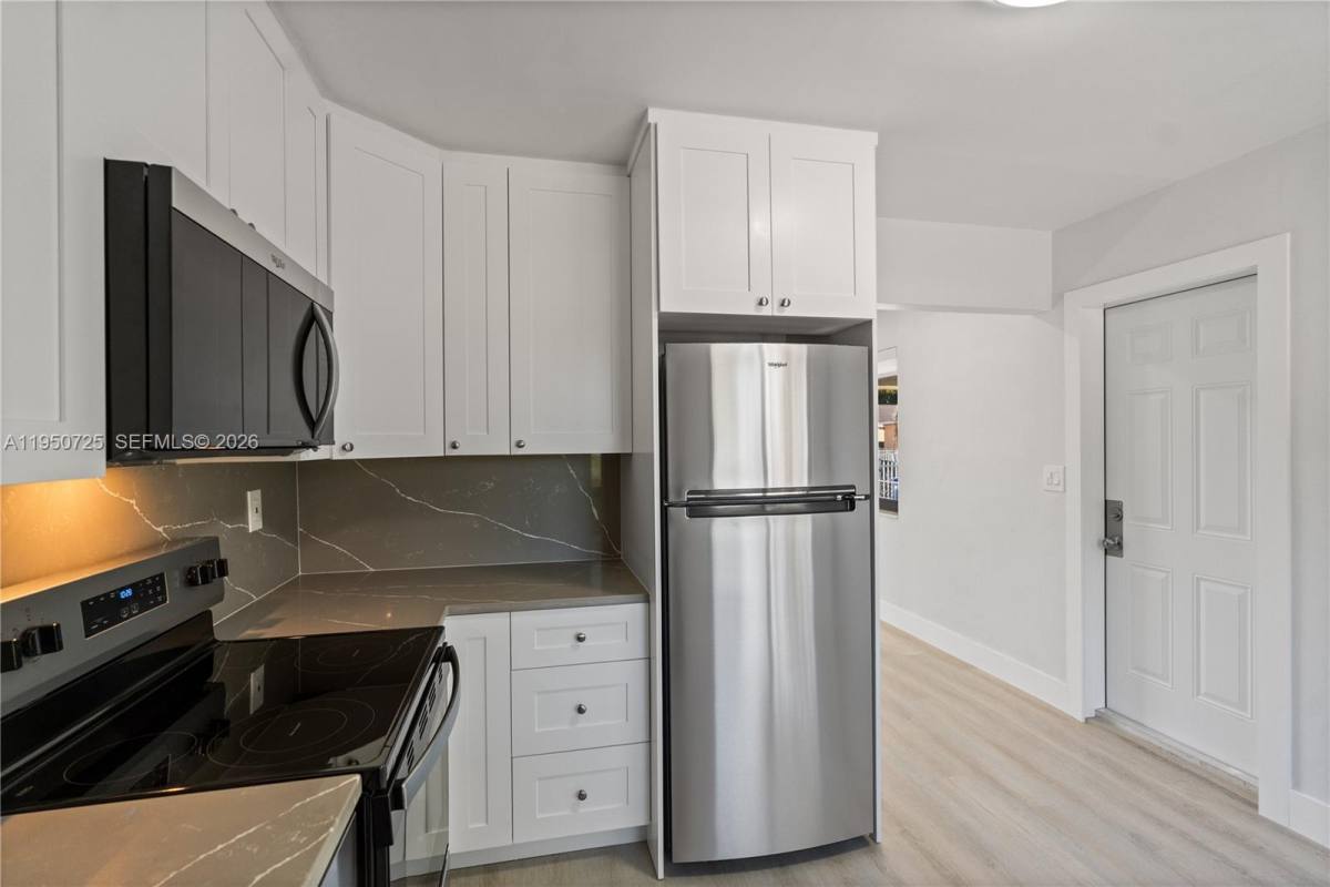 Apartment for rent at 811 NW 115th St #811, Miami, FL 33168