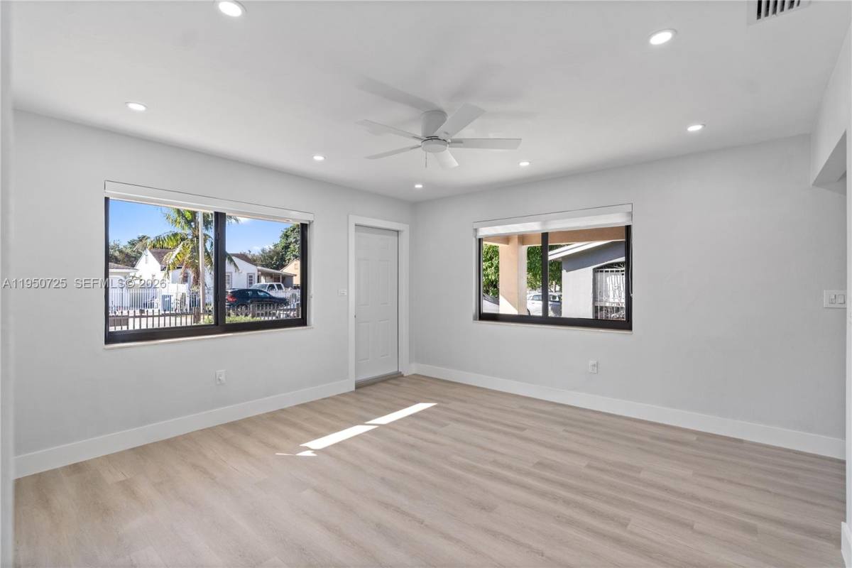 Apartment for rent at 811 NW 115th St #811, Miami, FL 33168