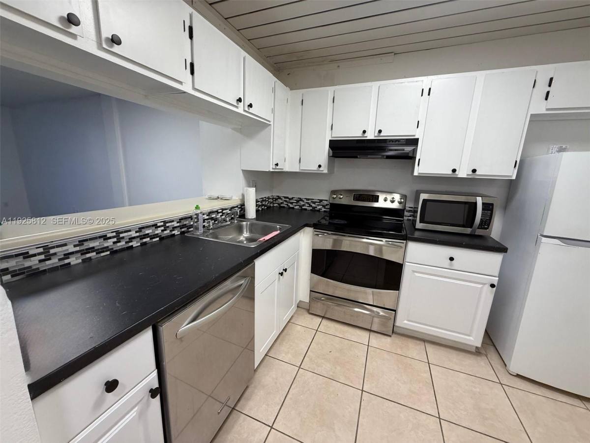 Condo for rent at 19821 SW 114th Ave #121, Miami, FL 33157