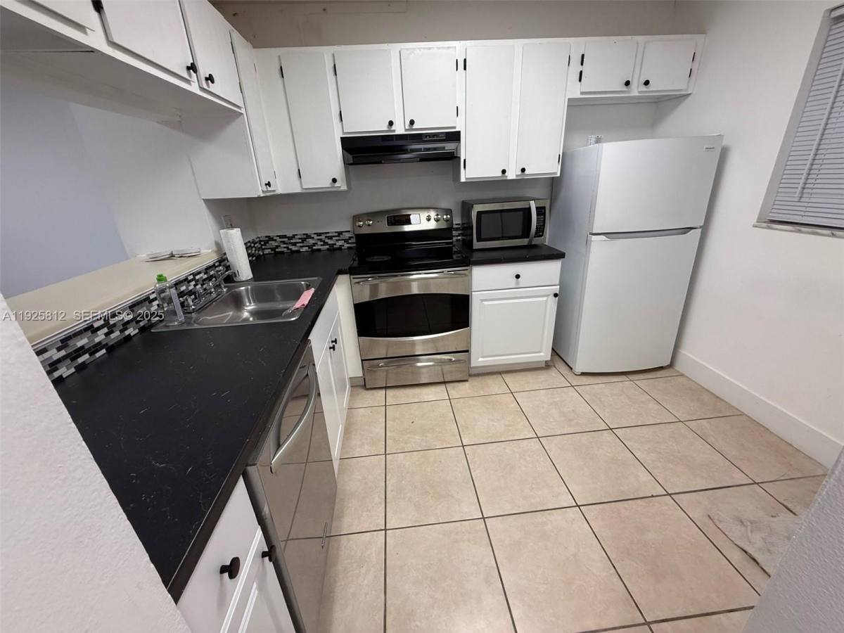 Condo for rent at 19821 SW 114th Ave #121, Miami, FL 33157