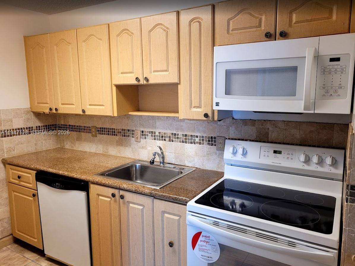 Apartment for rent at 468 NE 206th Lane #202, Miami, FL 33179