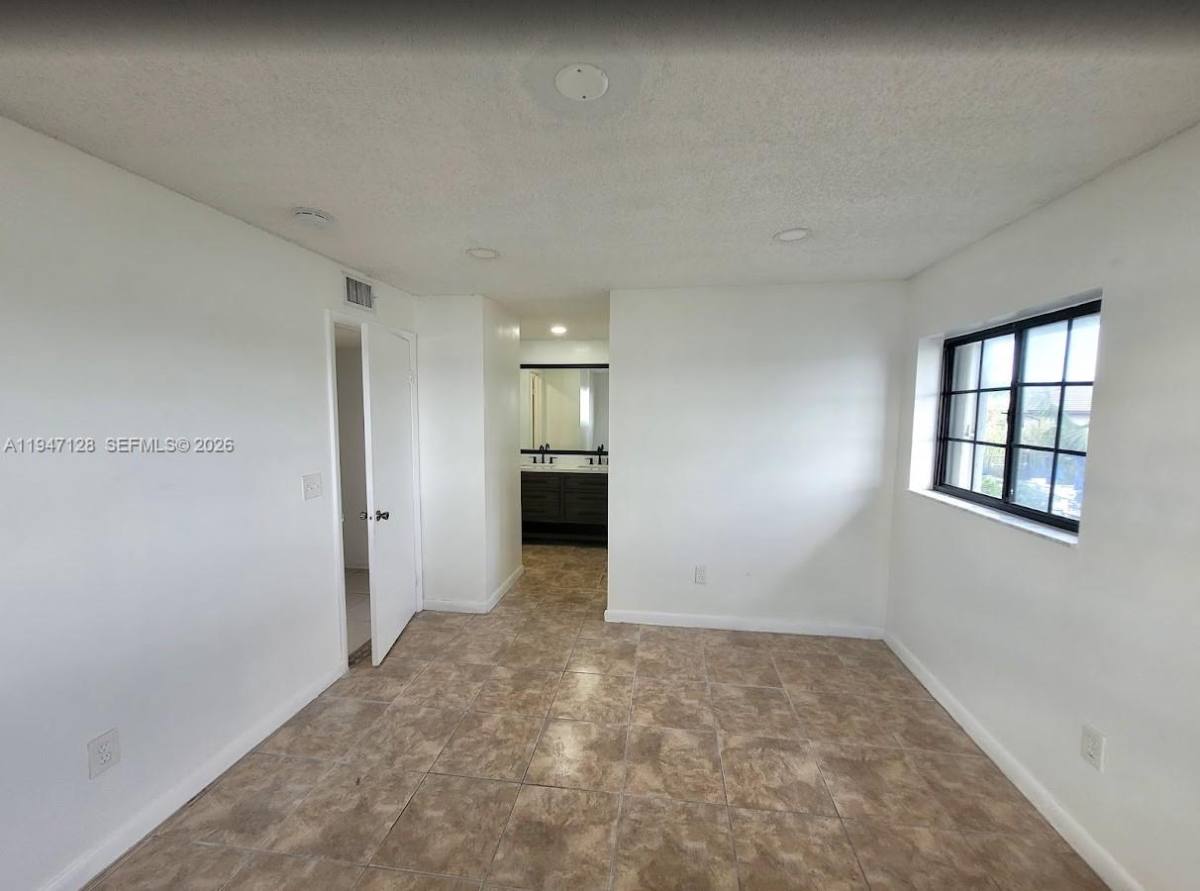 Apartment for rent at 468 NE 206th Lane #202, Miami, FL 33179