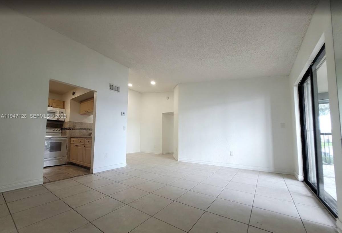 Apartment for rent at 468 NE 206th Lane #202, Miami, FL 33179