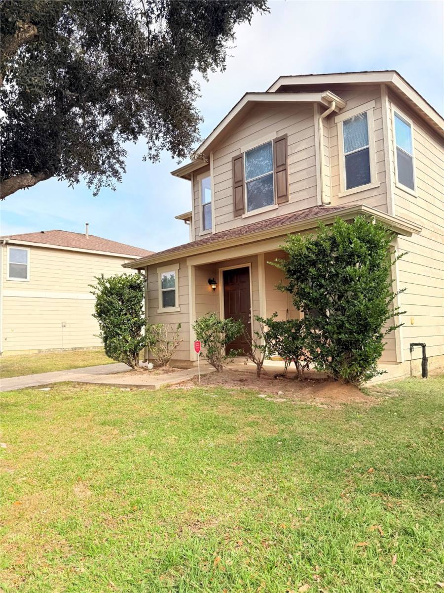 Apartment for rent at 19410 Bold River Rd, Tomball, TX 77375