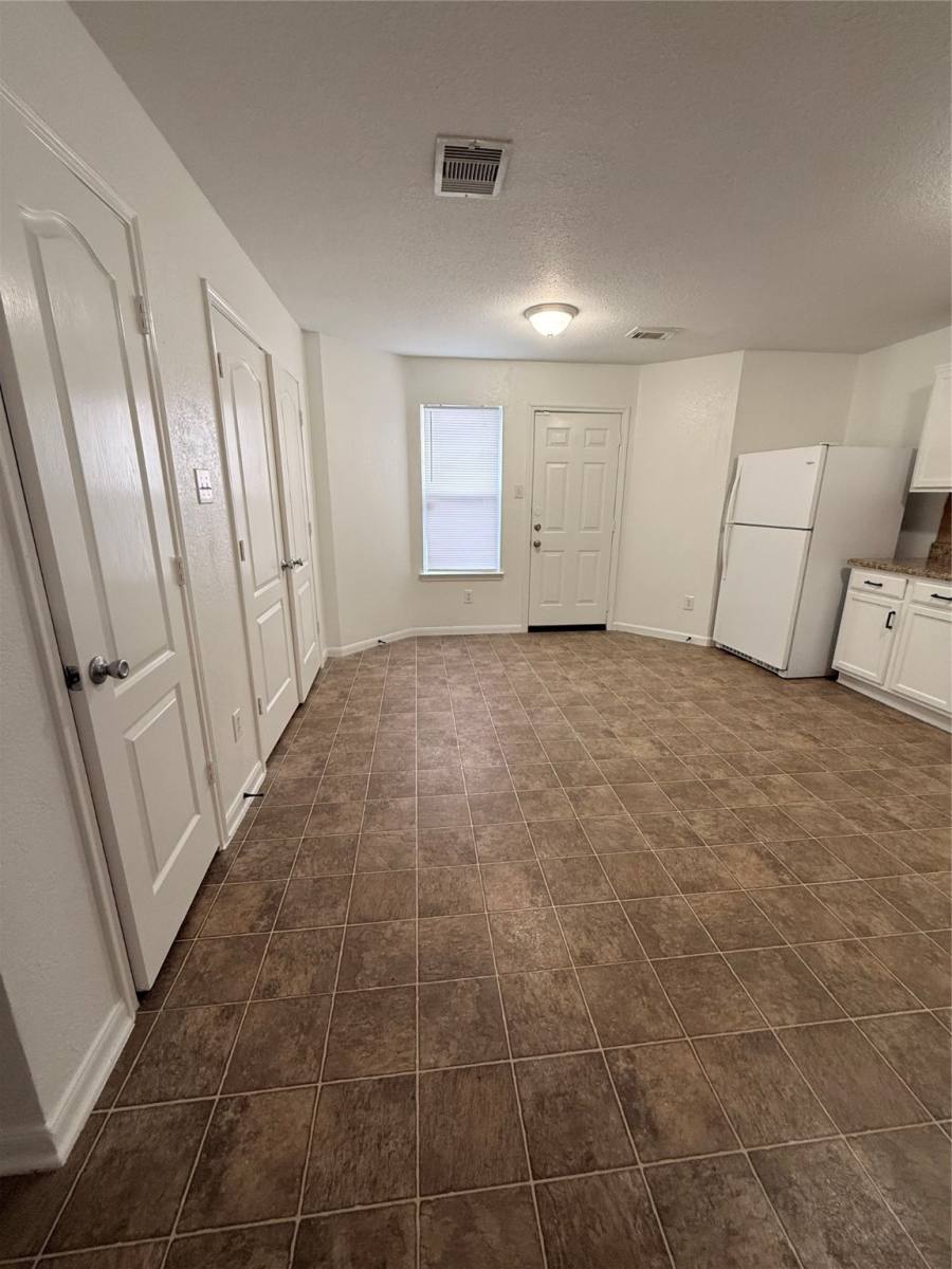 Apartment for rent at 19410 Bold River Rd, Tomball, TX 77375