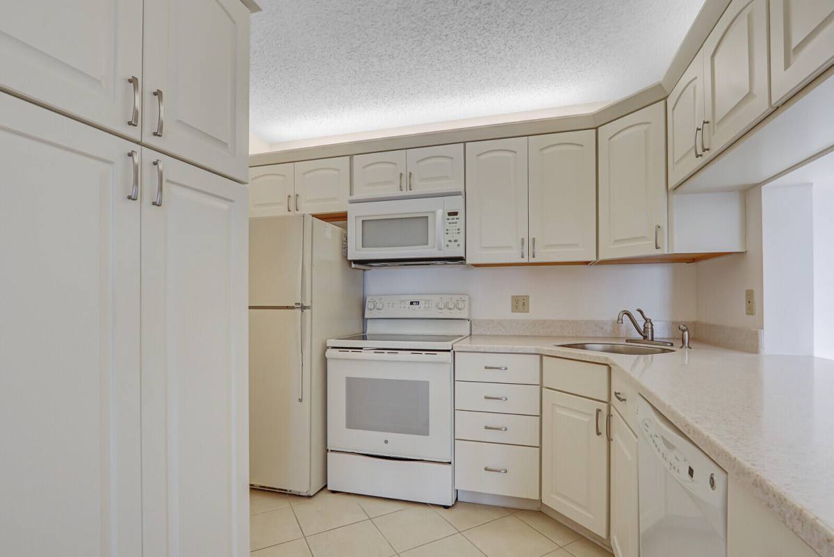 Condo for rent at 4468 NE Ocean Blvd #4468F3, Jensen Beach, FL 34957