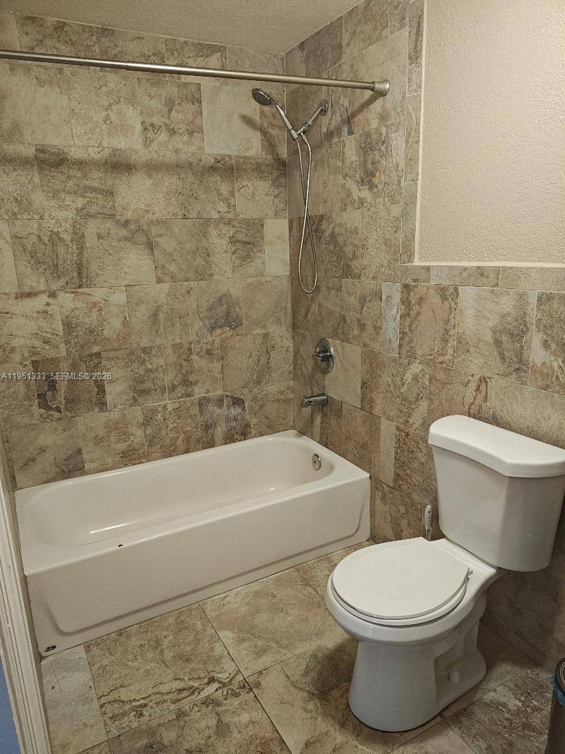 Apartment for rent at 13520 NW 11th Ave, Miami, FL 33168