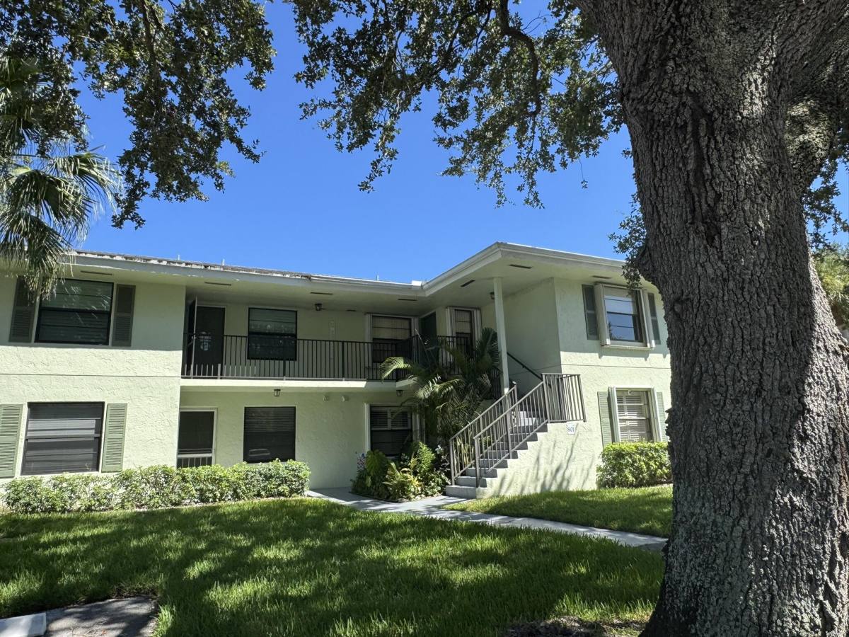 Apartment for rent at 801 Sabal Ridge Circle #801H, Palm Beach Gardens, FL 33418