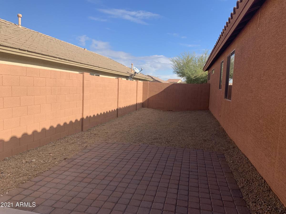 Apartment for rent at 10460 S 182nd Dr, Goodyear, AZ 85338