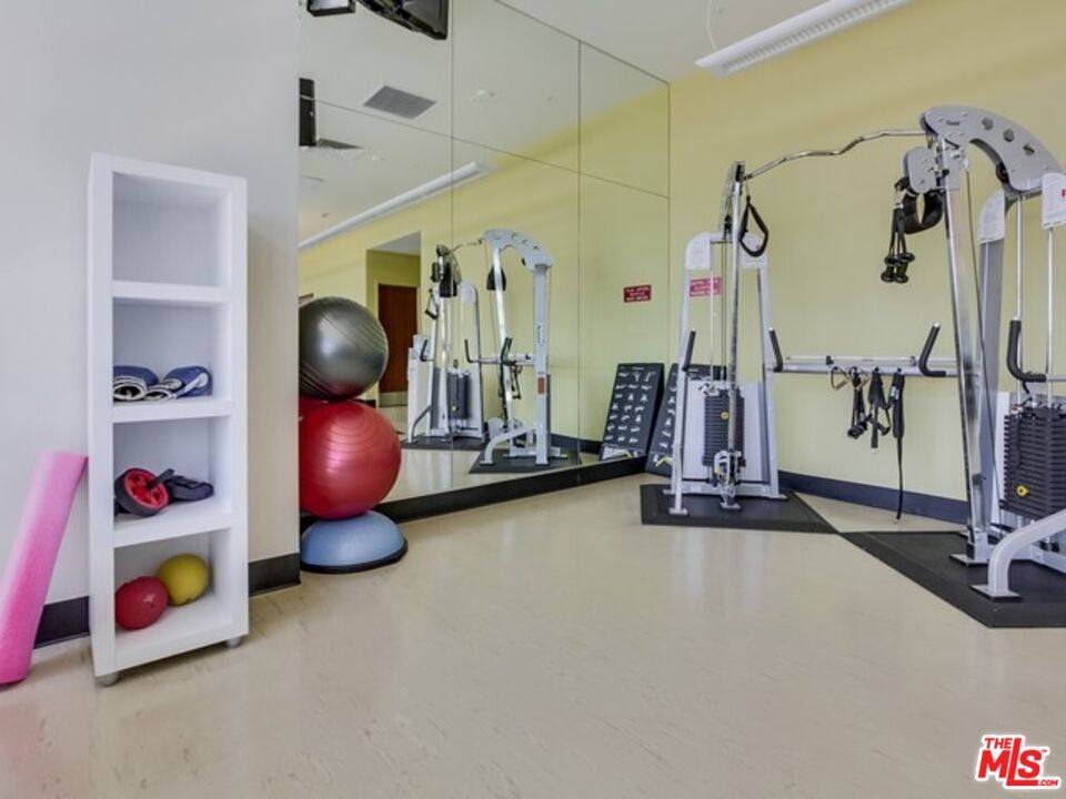 Condo for rent at 1155 S Grand Ave #1315, Los Angeles, CA 90015