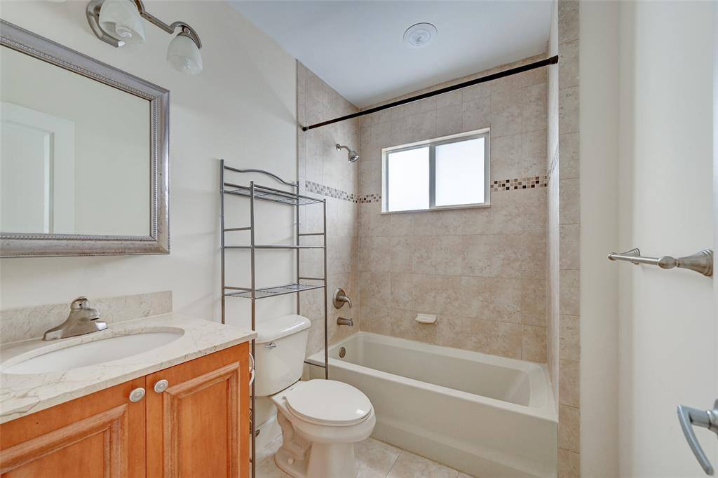 Apartment for rent at 410 SW 15th St #105, Pompano Beach, FL 33060