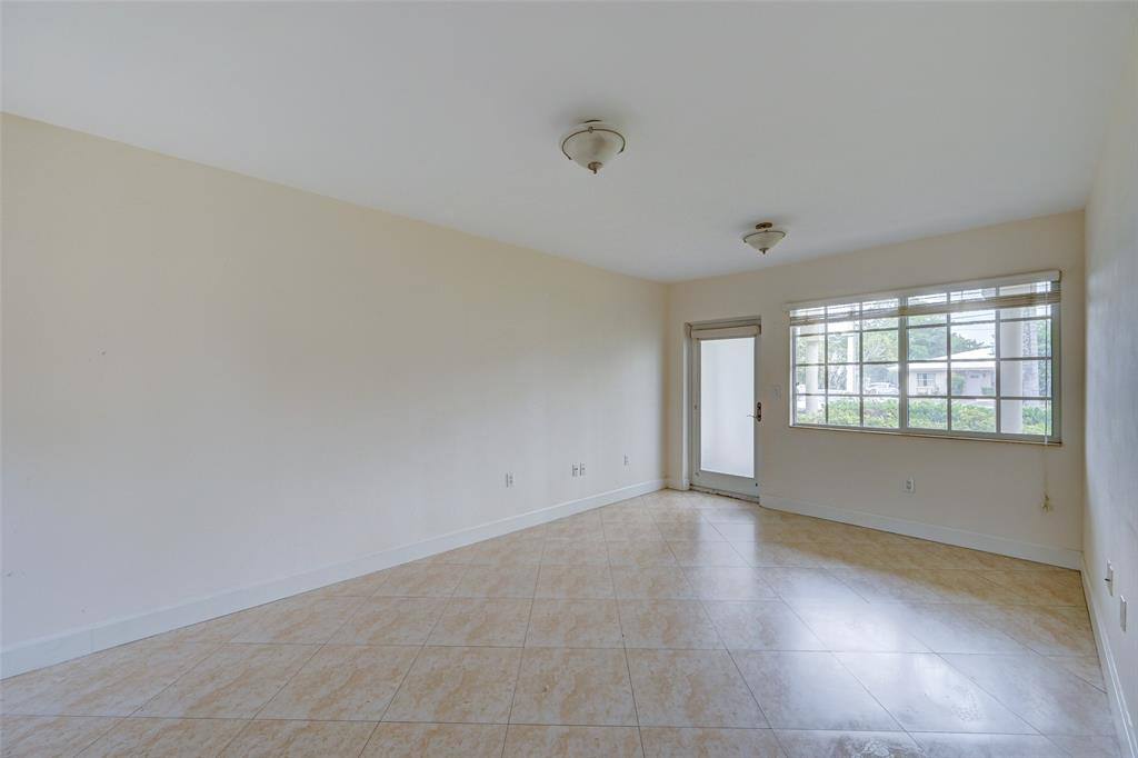 Apartment for rent at 410 SW 15th St #105, Pompano Beach, FL 33060