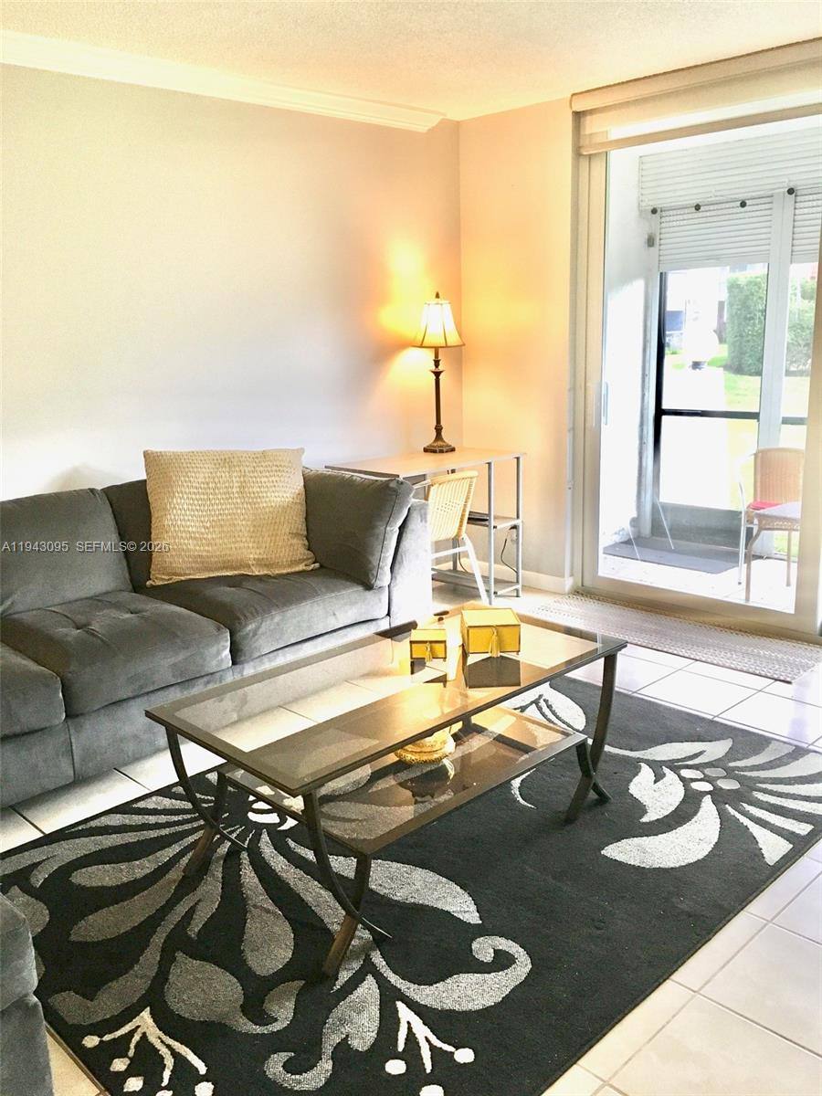 Apartment for rent at 9410 N Hollybrook Lake Dr #103, Hollywood, FL 33025