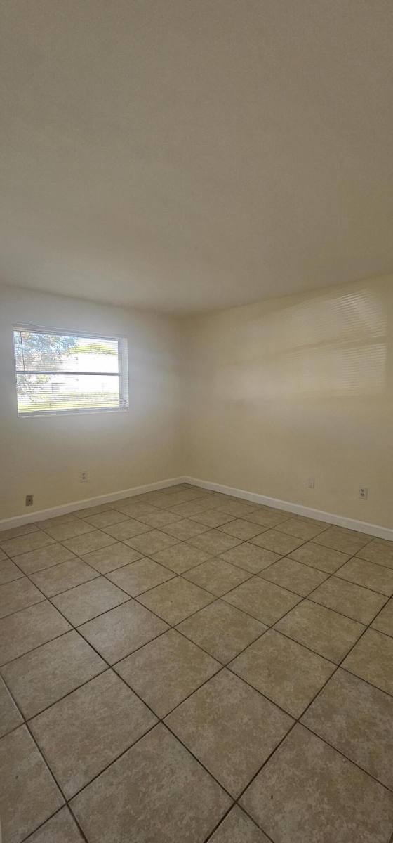 Apartment for rent at 1505 Crescent Circle #1505A9, West Palm Beach, FL 33403