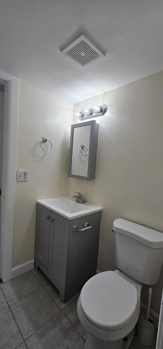 Apartment for rent at 1505 Crescent Circle #1505A9, West Palm Beach, FL 33403