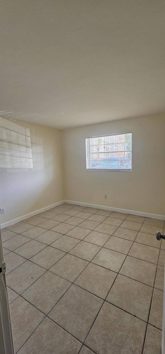 Apartment for rent at 1505 Crescent Circle #1505A9, West Palm Beach, FL 33403