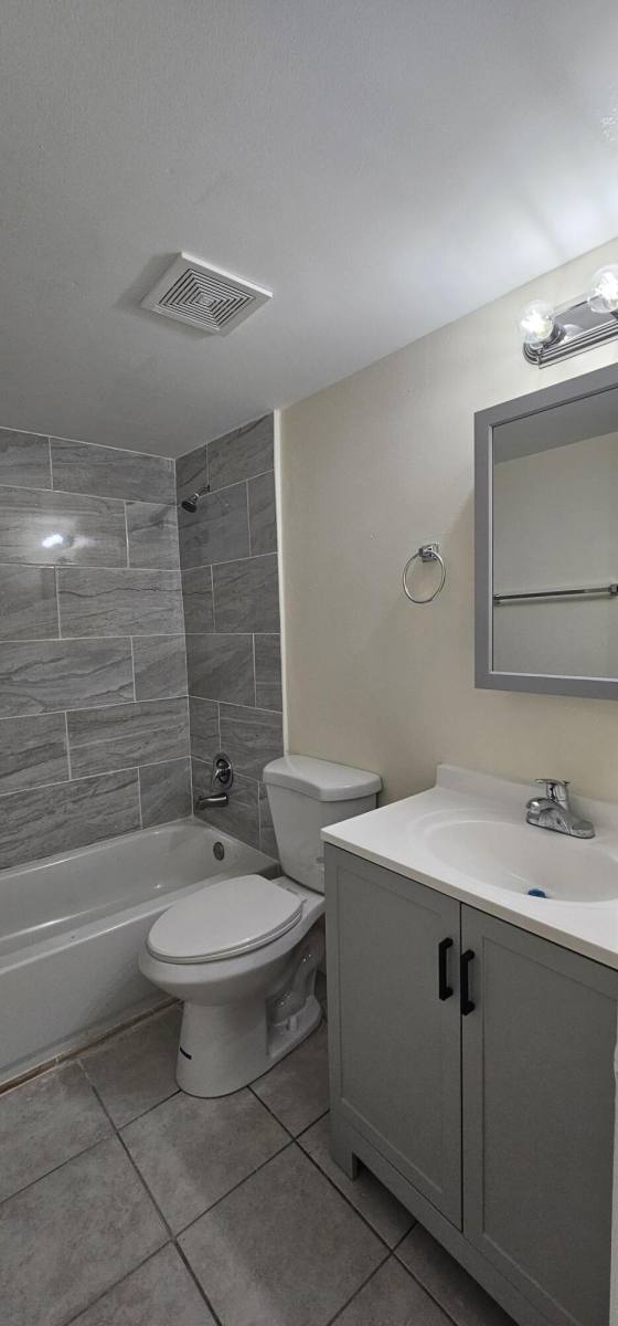 Apartment for rent at 1505 Crescent Circle #1505A9, West Palm Beach, FL 33403