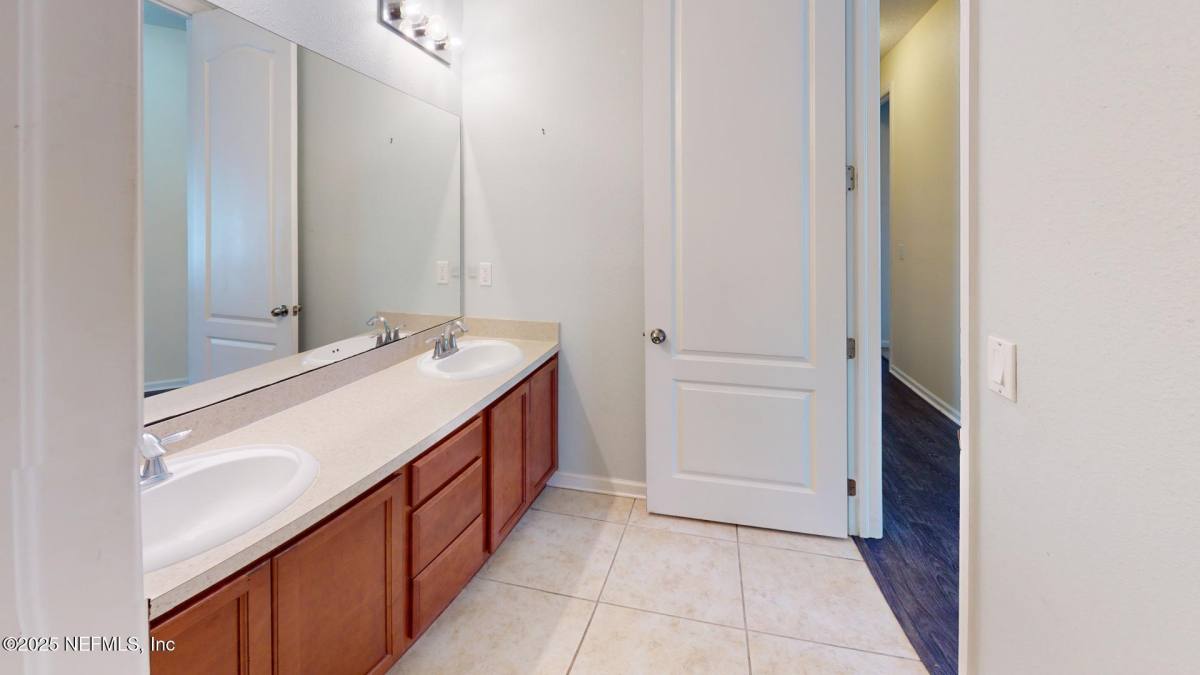 Apartment for rent at 15707 Lexington Park Blvd, Jacksonville, FL 32218