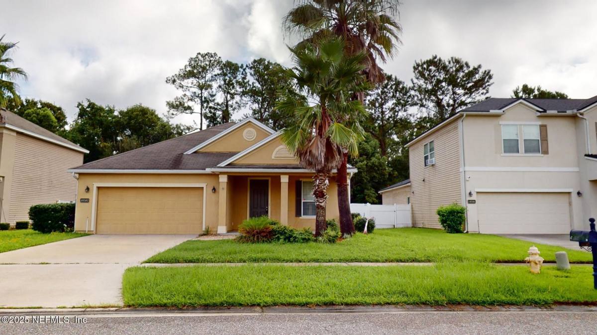 Apartment for rent at 15707 Lexington Park Blvd, Jacksonville, FL 32218
