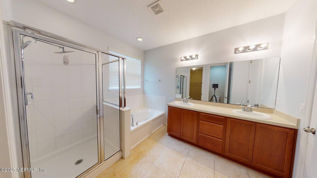 Apartment for rent at 15707 Lexington Park Blvd, Jacksonville, FL 32218