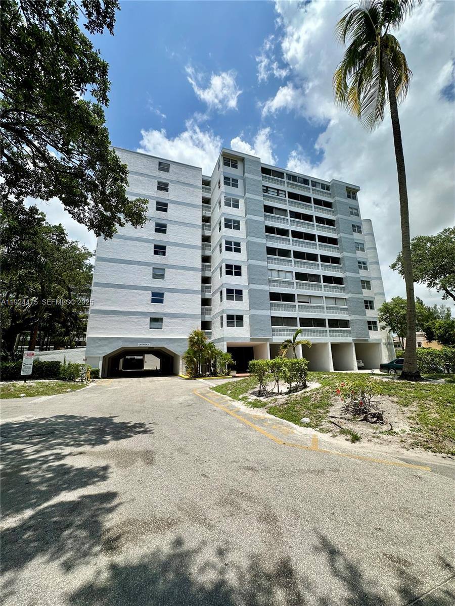 Condo for rent at 3301 Spanish Moss Terrace #302, Fort Lauderdale, FL 33319