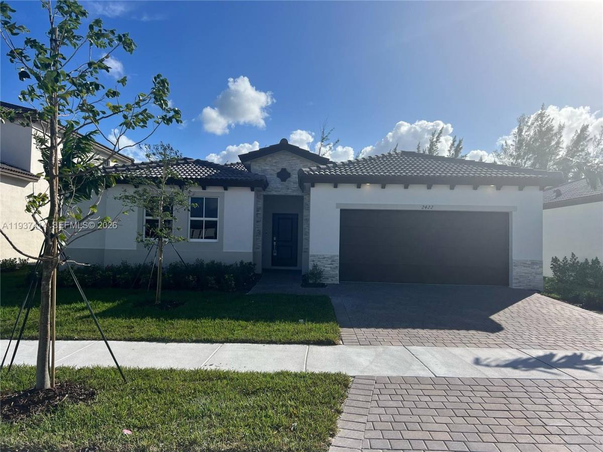 Apartment for rent at 2422 SE 30th St, Homestead, FL 33035